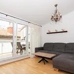 Apartman Elleon By Locap Group *