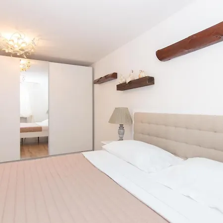 Elleon By Locap Group شقة