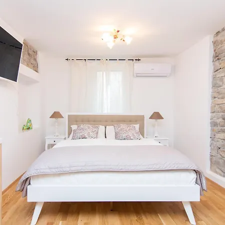 Elleon By Locap Group *